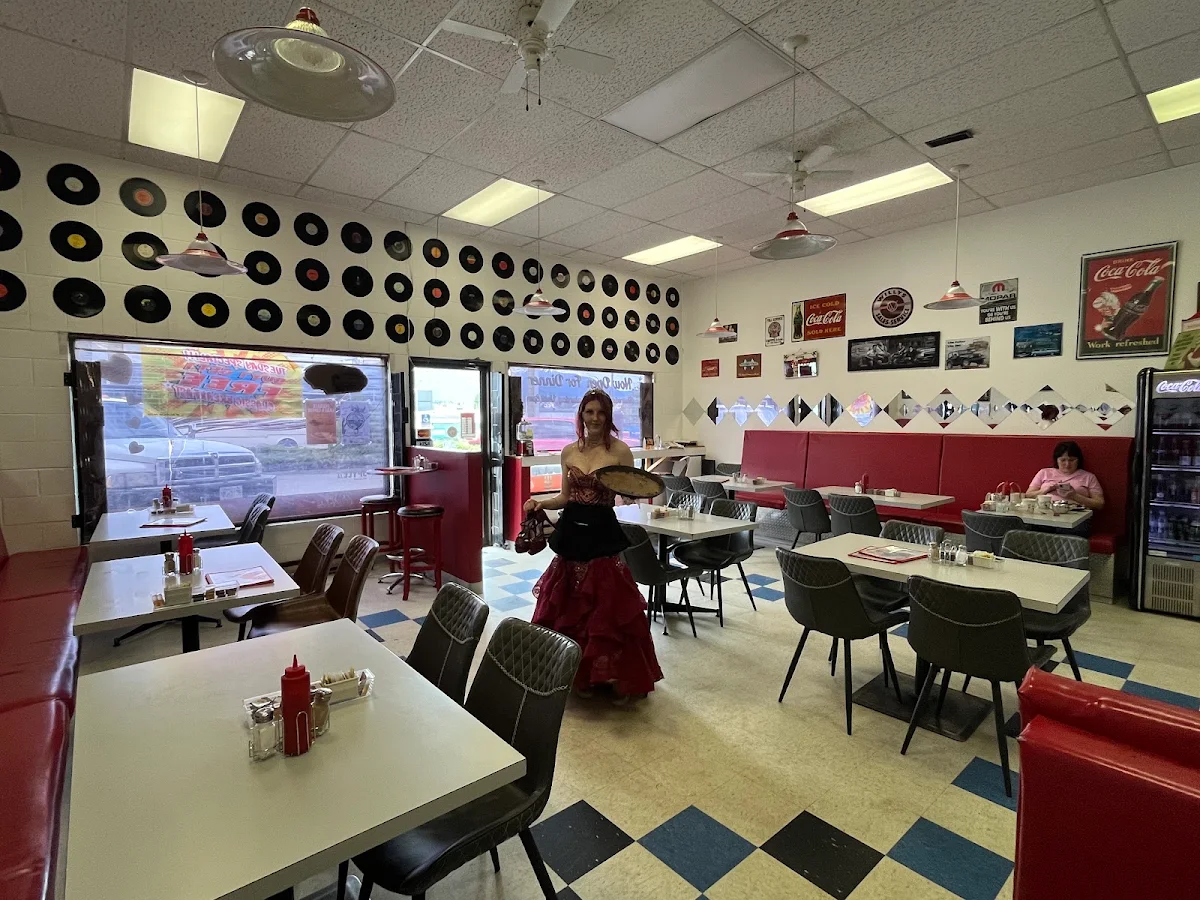 Vibe, Kathleen's Grill