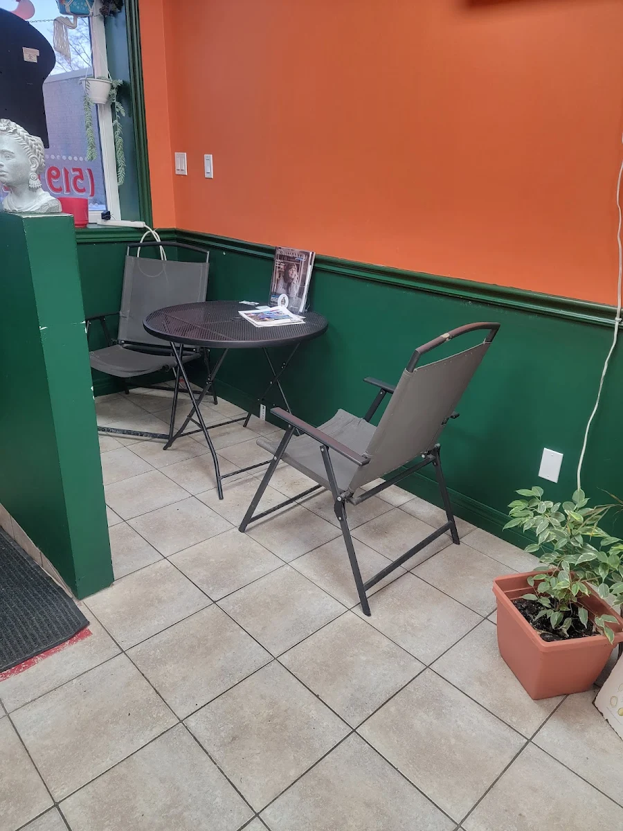 Vibe, Cyprianna's Pizzeria Cambridge