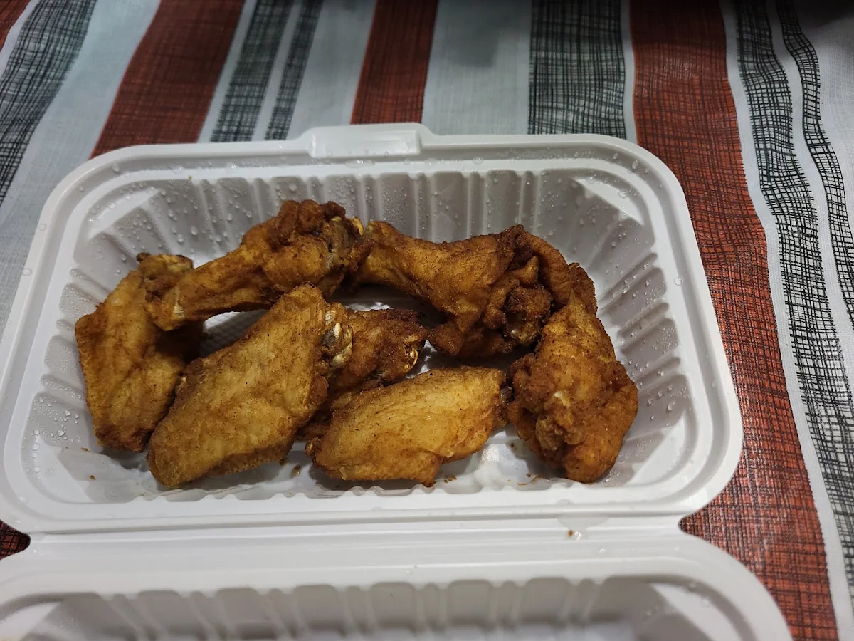 Food & drink, Pizza Express & Wings Caledon