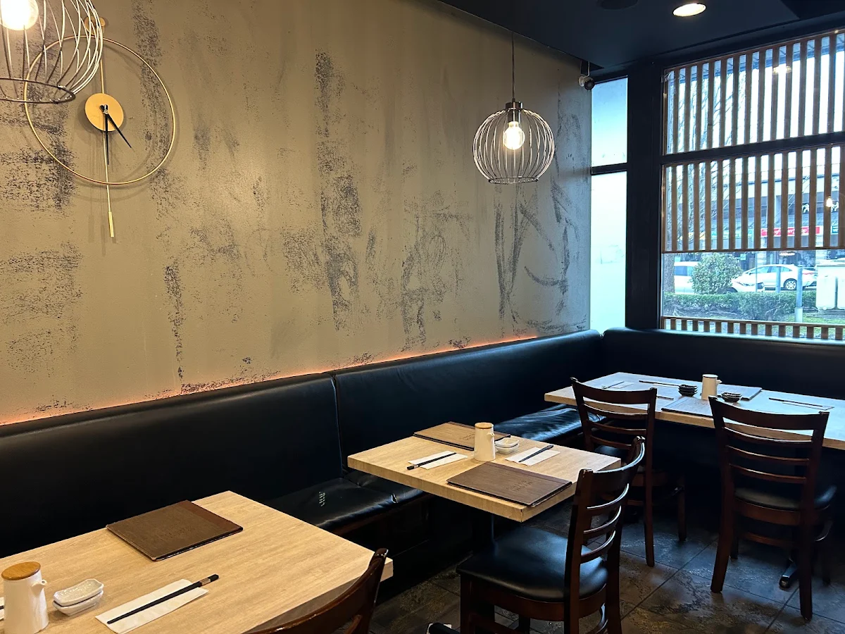 Vibe, Myomi Sushi