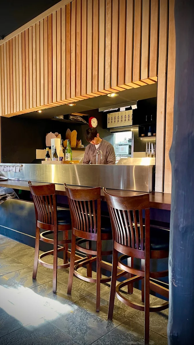 Vibe, Myomi Sushi