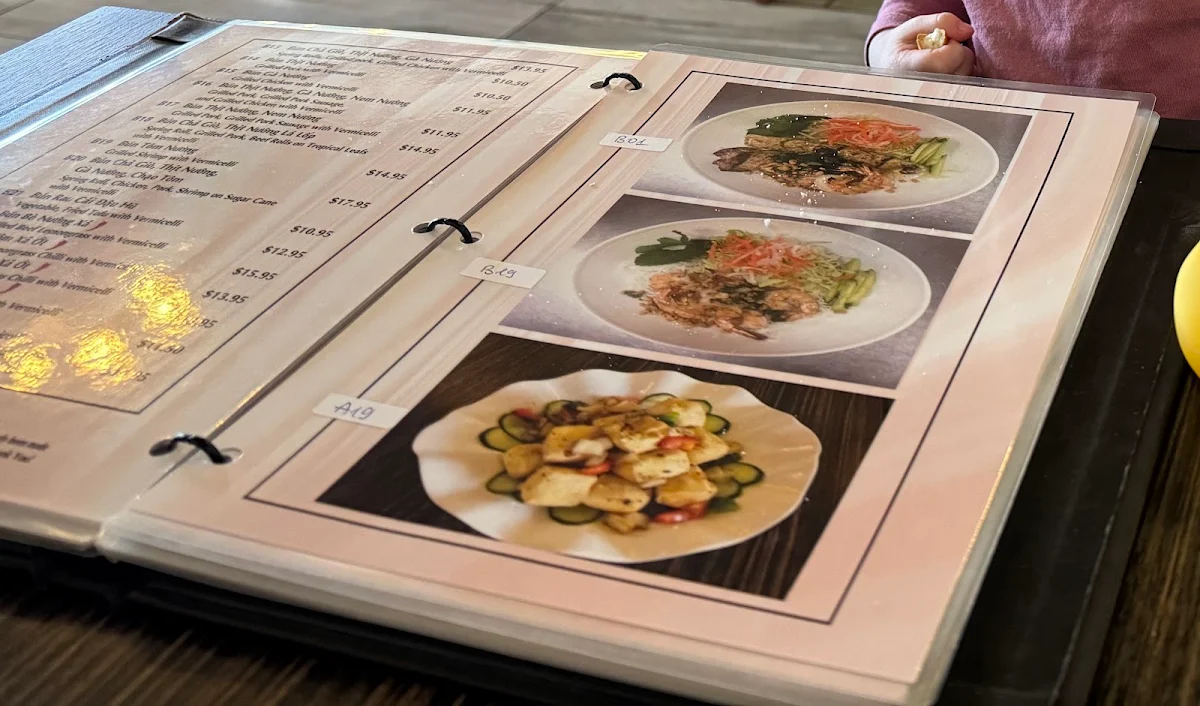 Menu, Pho Now