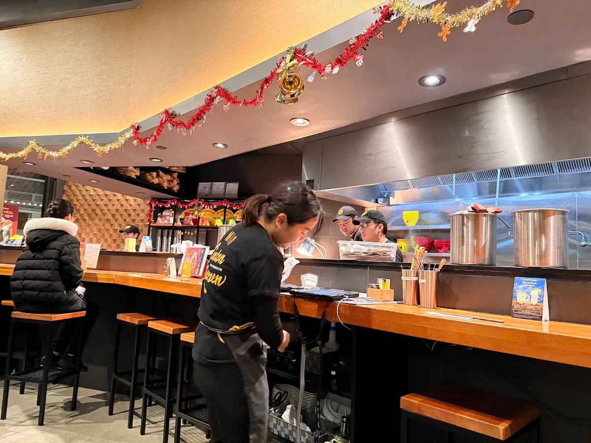 Vibe, KINTON RAMEN SURREY