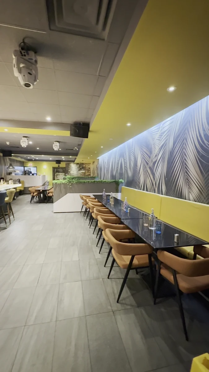 Vibe, Mehfill Indian Cuisine