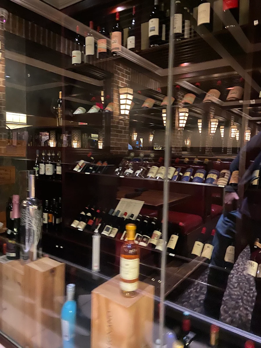 Vibe, Bâton Rouge Grillhouse & Bar