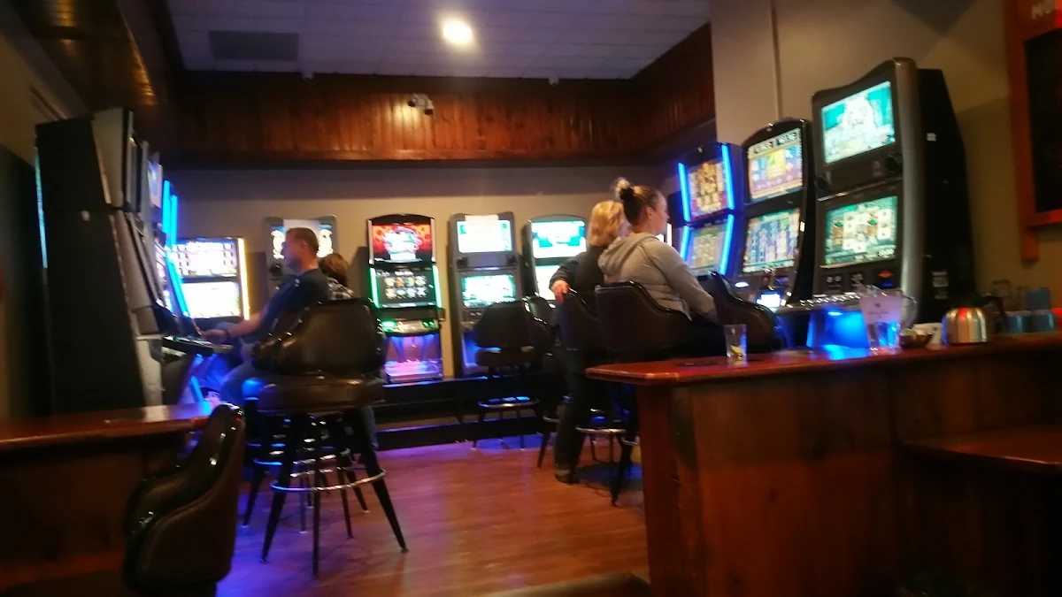 Vibe, Specklebellys Pub & Eatery
