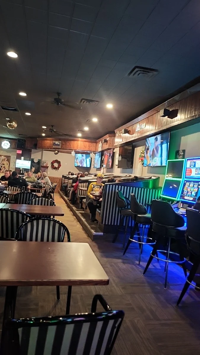 Vibe, Specklebellys Pub & Eatery