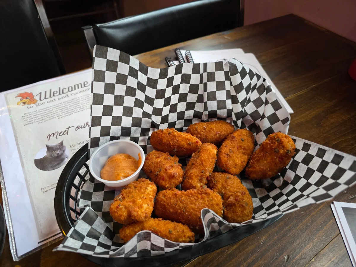 Food & drink, The Cat & Rooster Pub