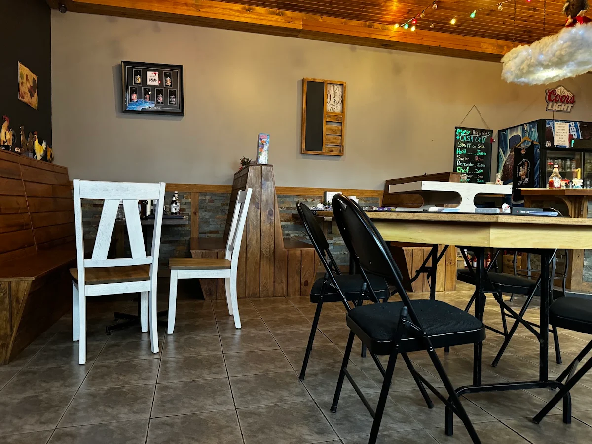 Vibe, The Cat & Rooster Pub