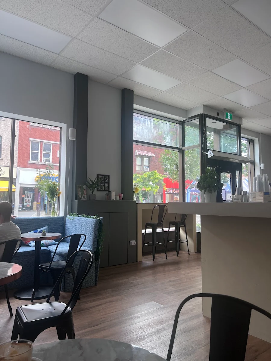Vibe, Spedzira Caffè