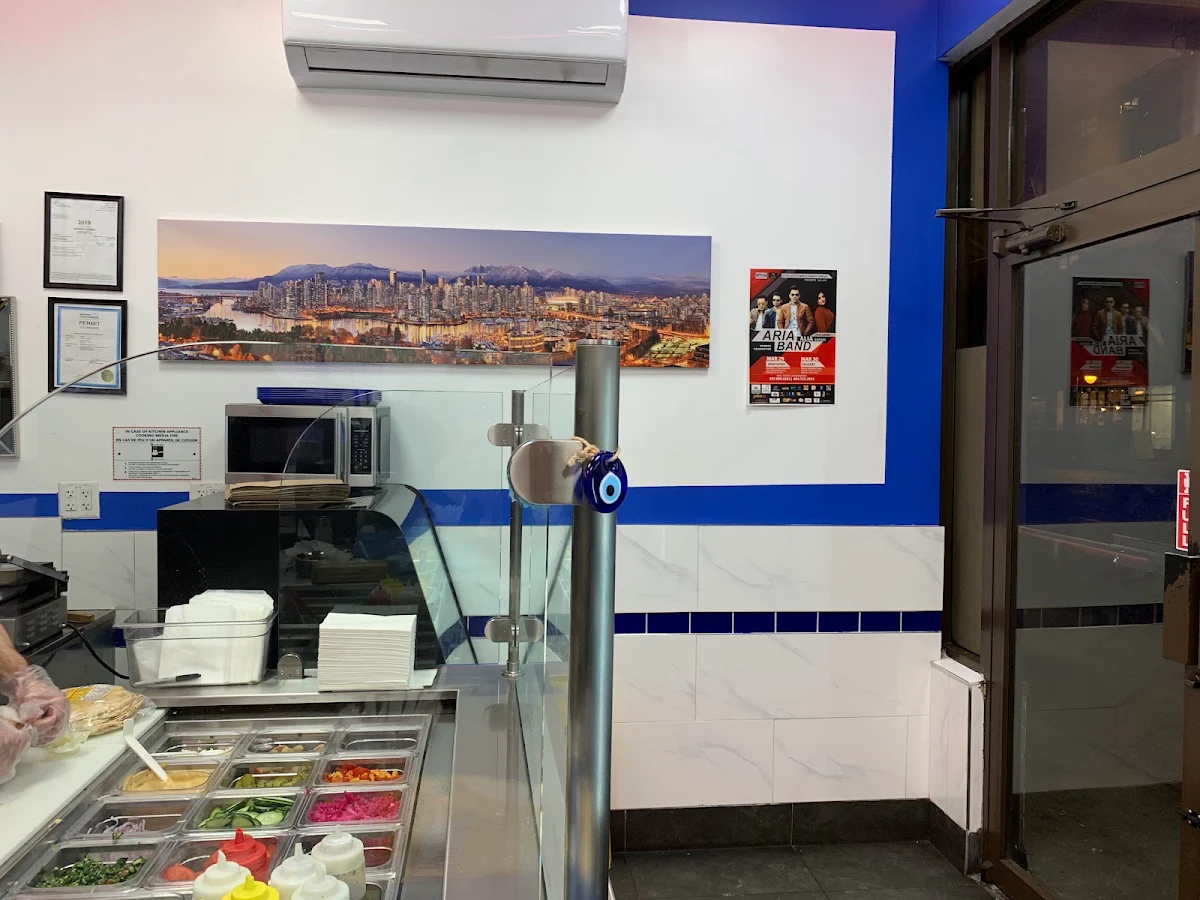 Vibe, Mr. Greek Donair Store
