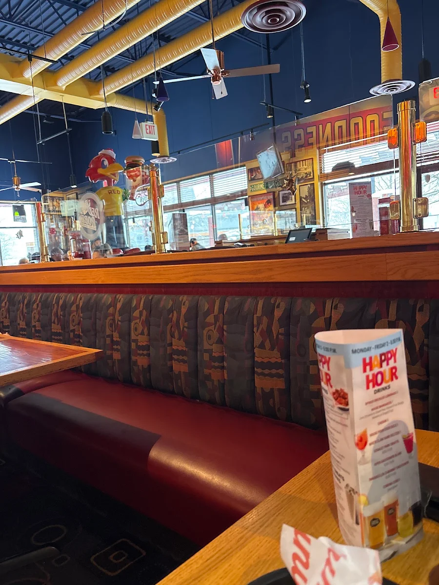 Vibe, Red Robin Gourmet Burgers and Brews