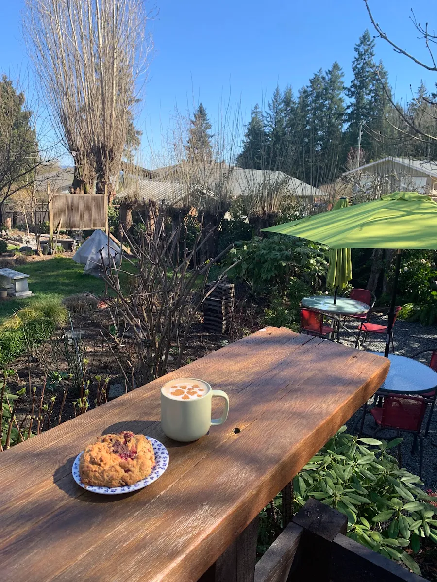 Vibe, Owl's Nest Bakery and Bistro (Saltair)