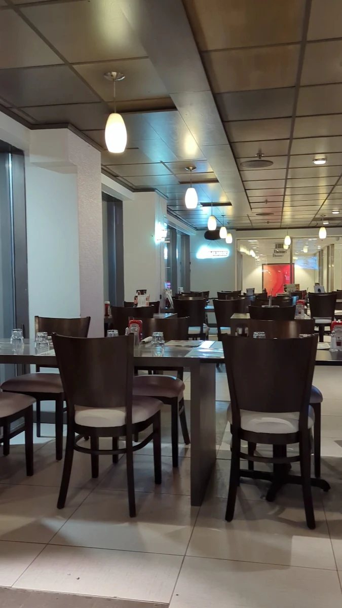 Vibe, Bistro 1242 Bar Sportif