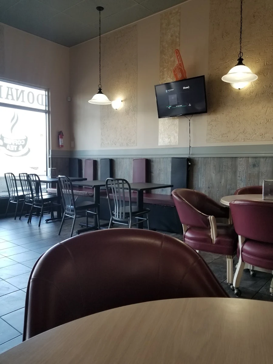Vibe, Primo Pizza & Donair