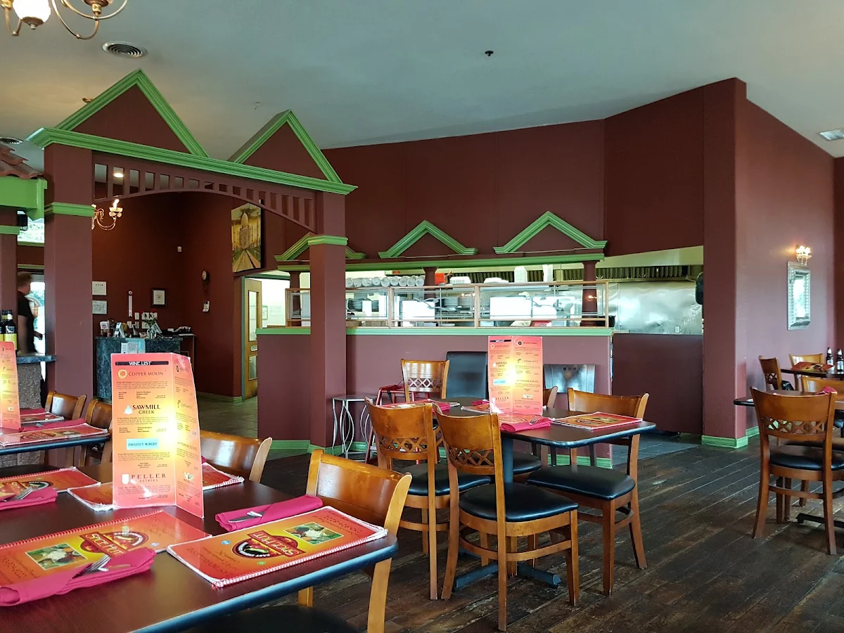 Vibe, Spice Hut Indian Cuisine.