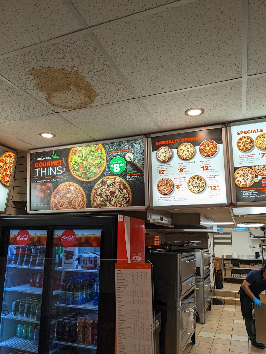 Menu, Pizza Pizza