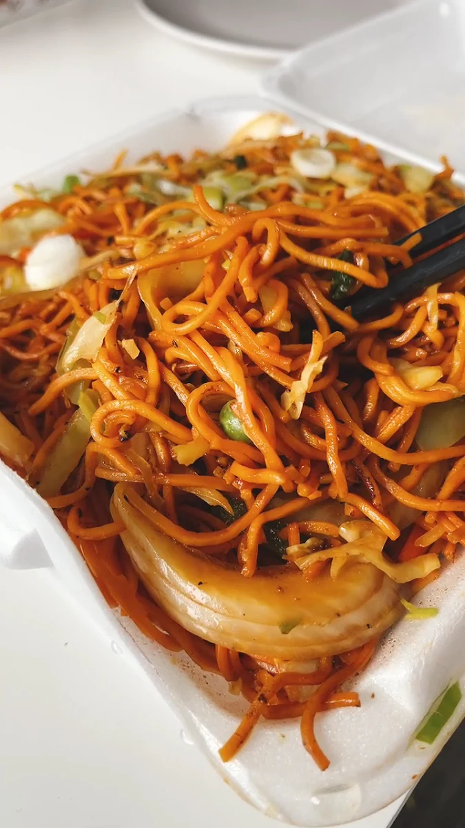 Food & drink, Everest Hakka House
