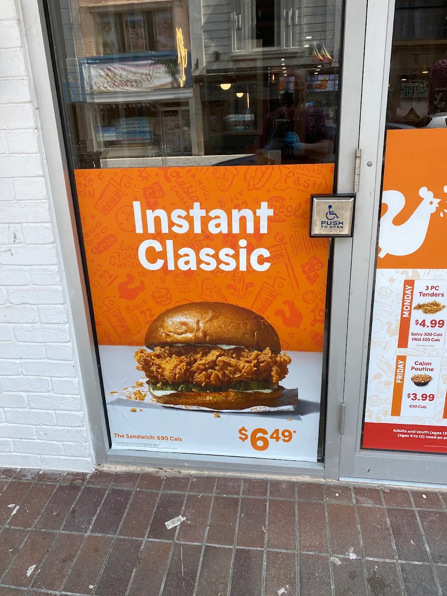 Menu, Popeyes Louisiana Kitchen