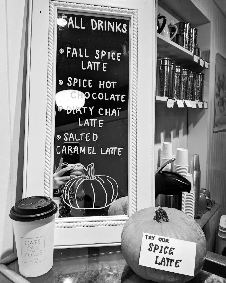 Menu, Café Qui Pense