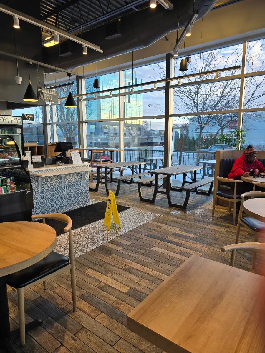 Vibe, Rôtisserie Piri Piri (Marché Central)