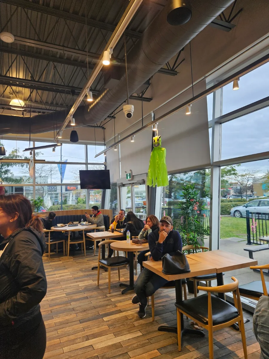 Vibe, Rôtisserie Piri Piri (Marché Central)