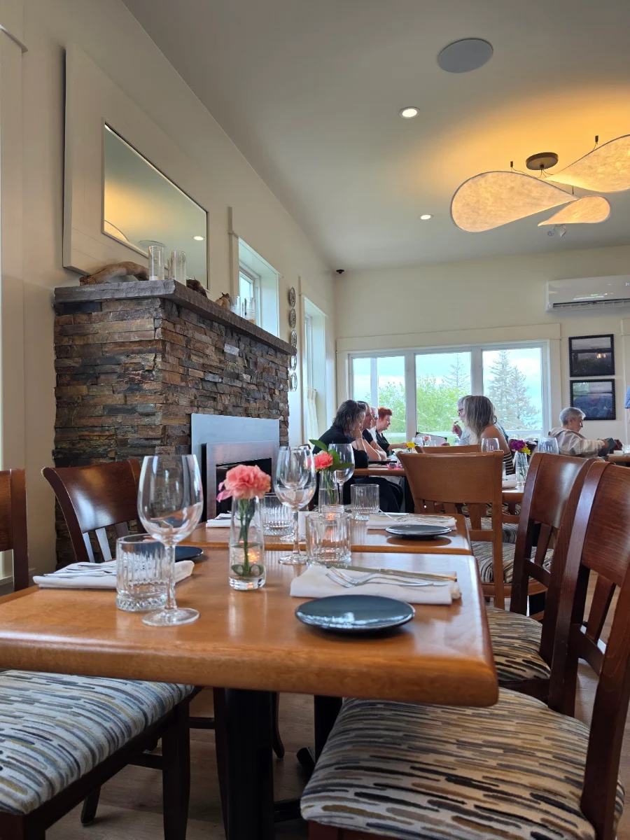 Vibe, Watermark Restaurant at Oceanstone