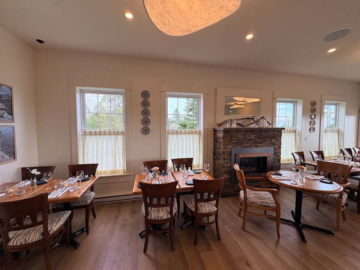Vibe, Watermark Restaurant at Oceanstone