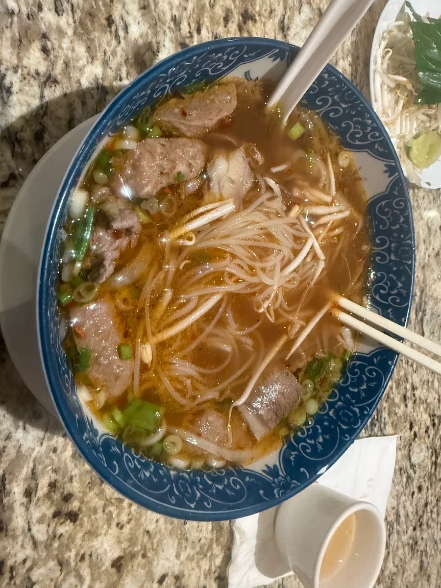 Food & drink, Thành Hưng Vietnamese Restaurant