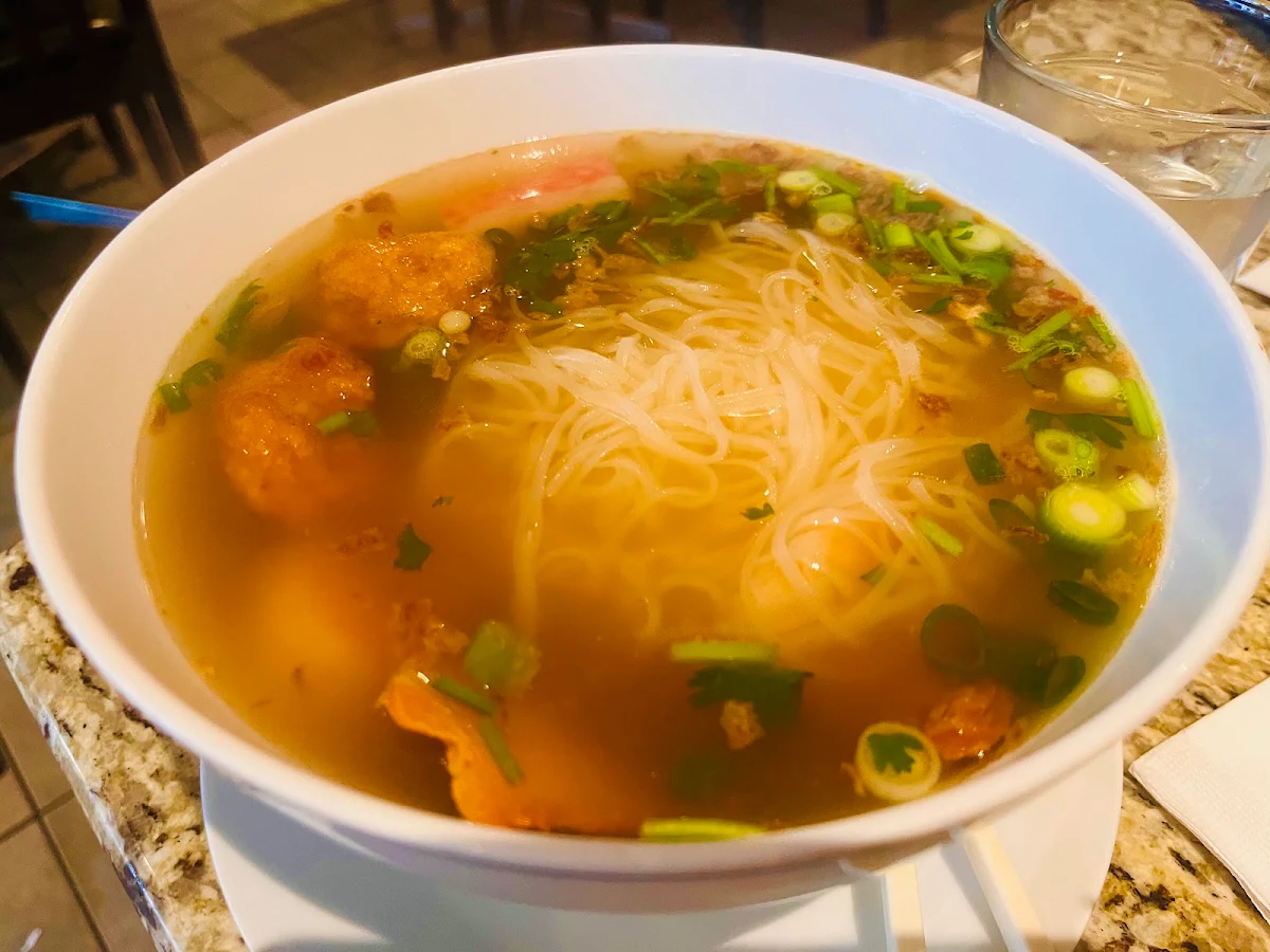 Food & drink, Thành Hưng Vietnamese Restaurant