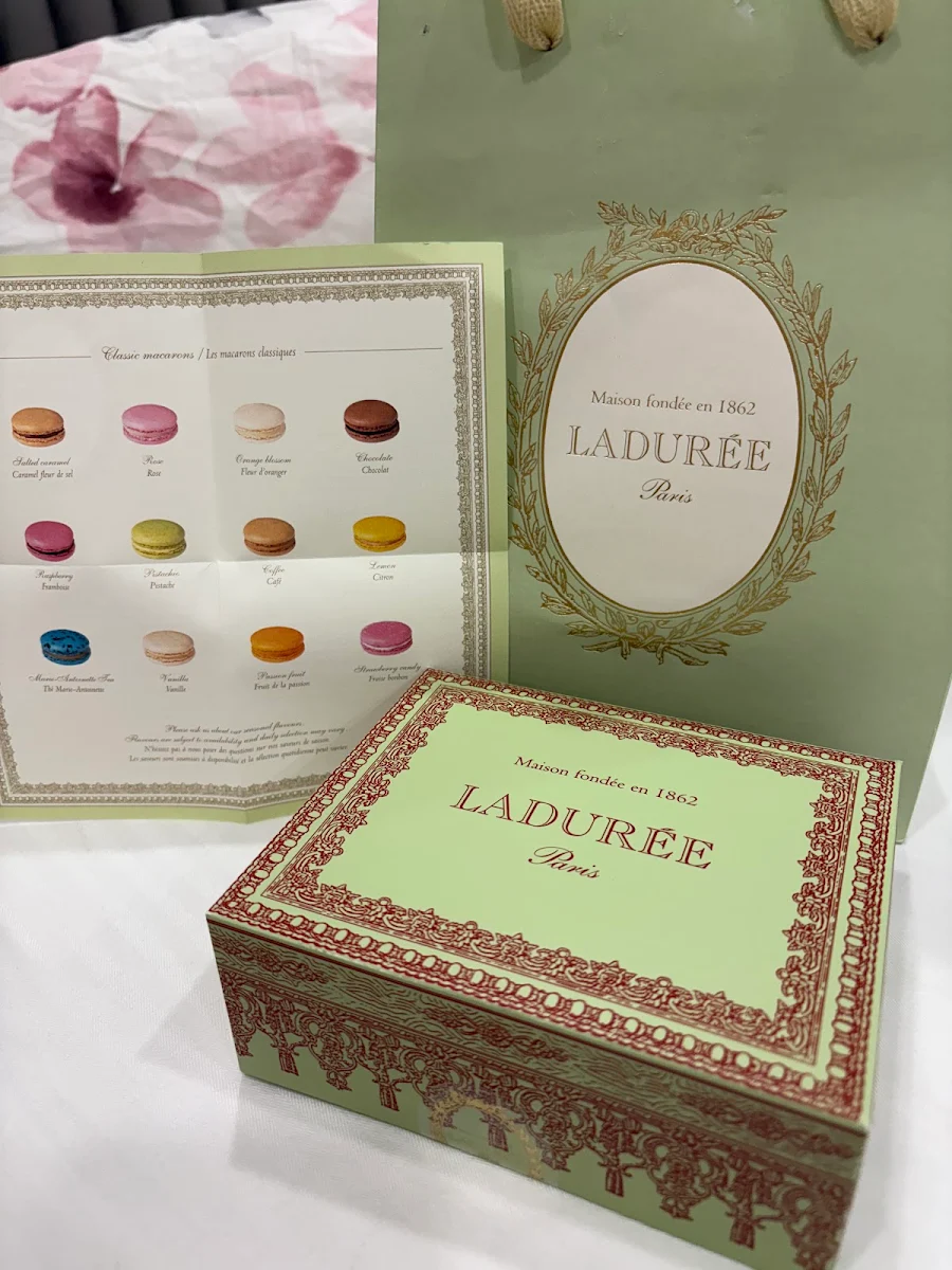 Menu, LADURÉE Toronto - Yorkville Café