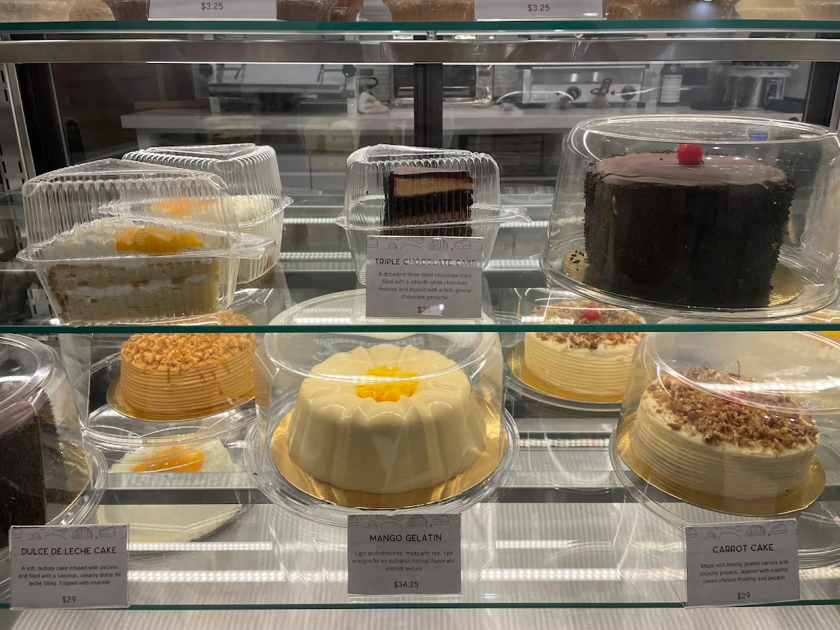Menu, SHELISS BAKESHOP