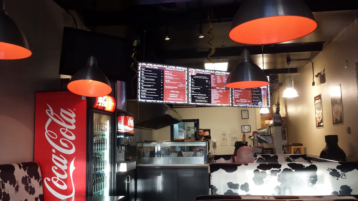 Vibe, Vera's Burger Shack