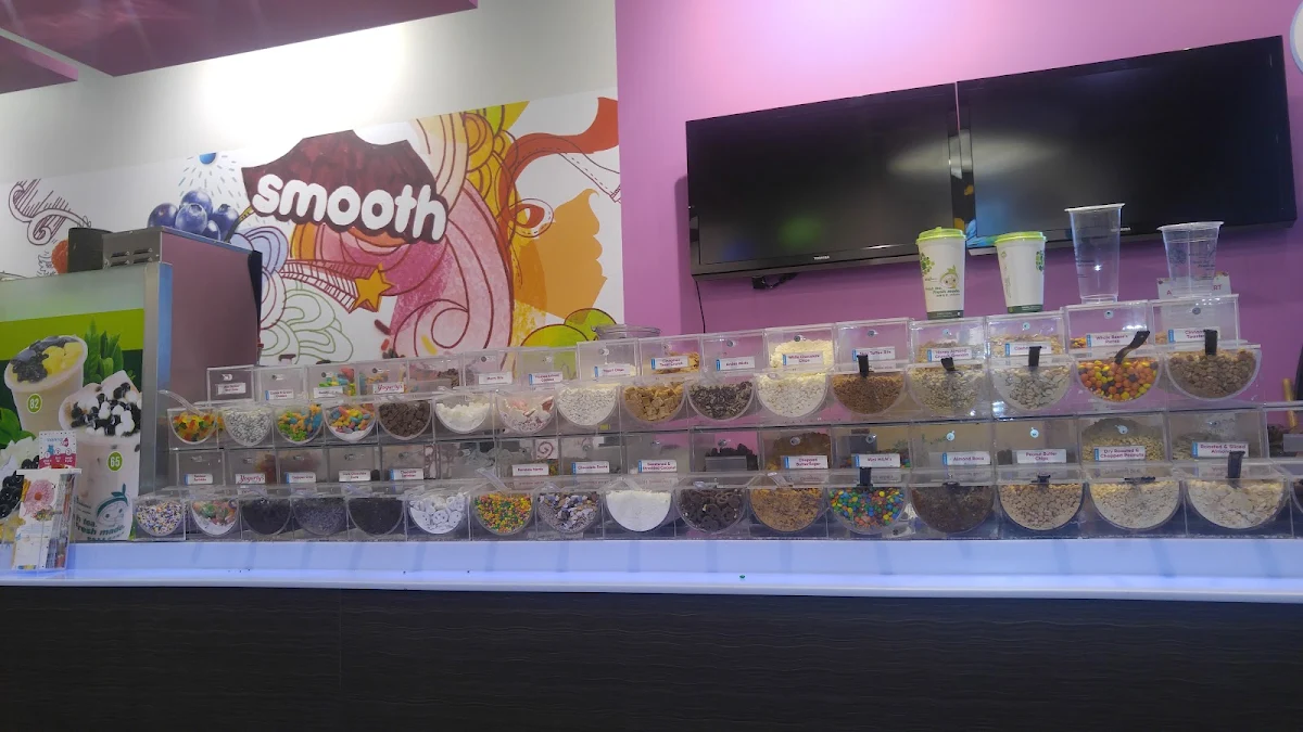 Vibe, Yogurty's Frozen Yogurt and Bubble Tea