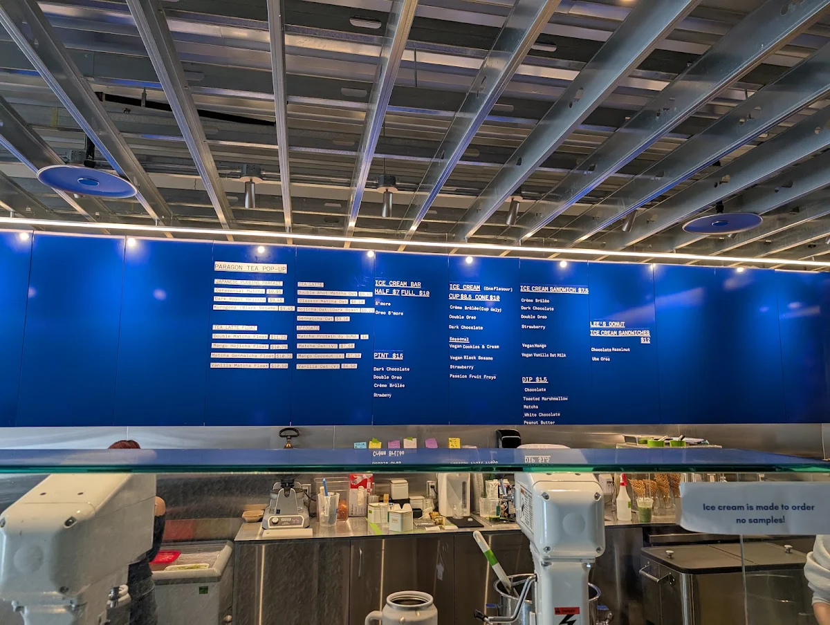 Menu, Mister Artisan Ice Cream
