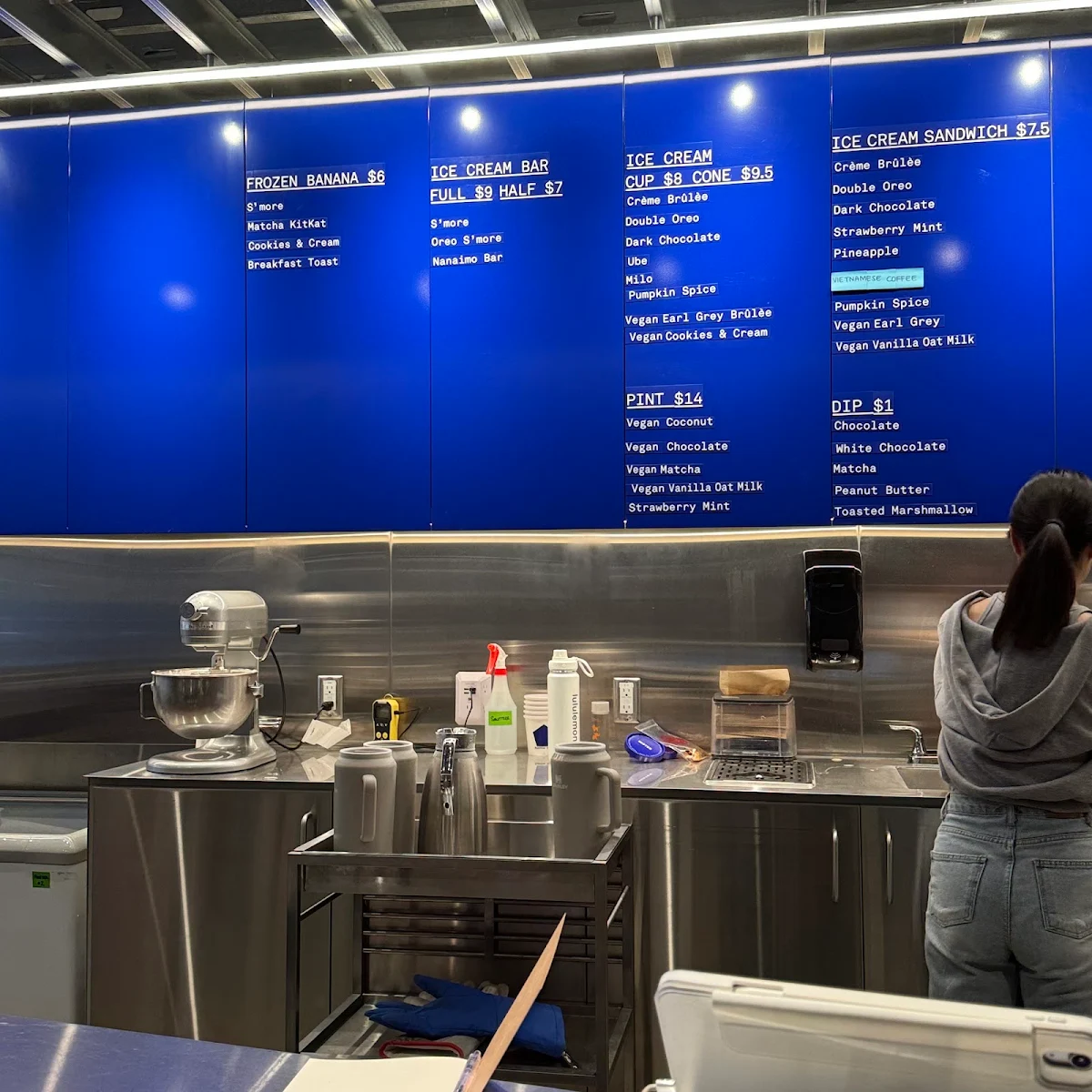 Menu, Mister Artisan Ice Cream