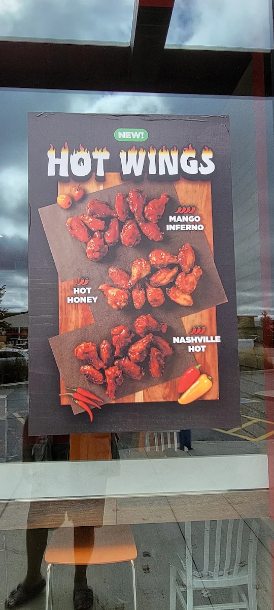 Menu, Pizza Pizza