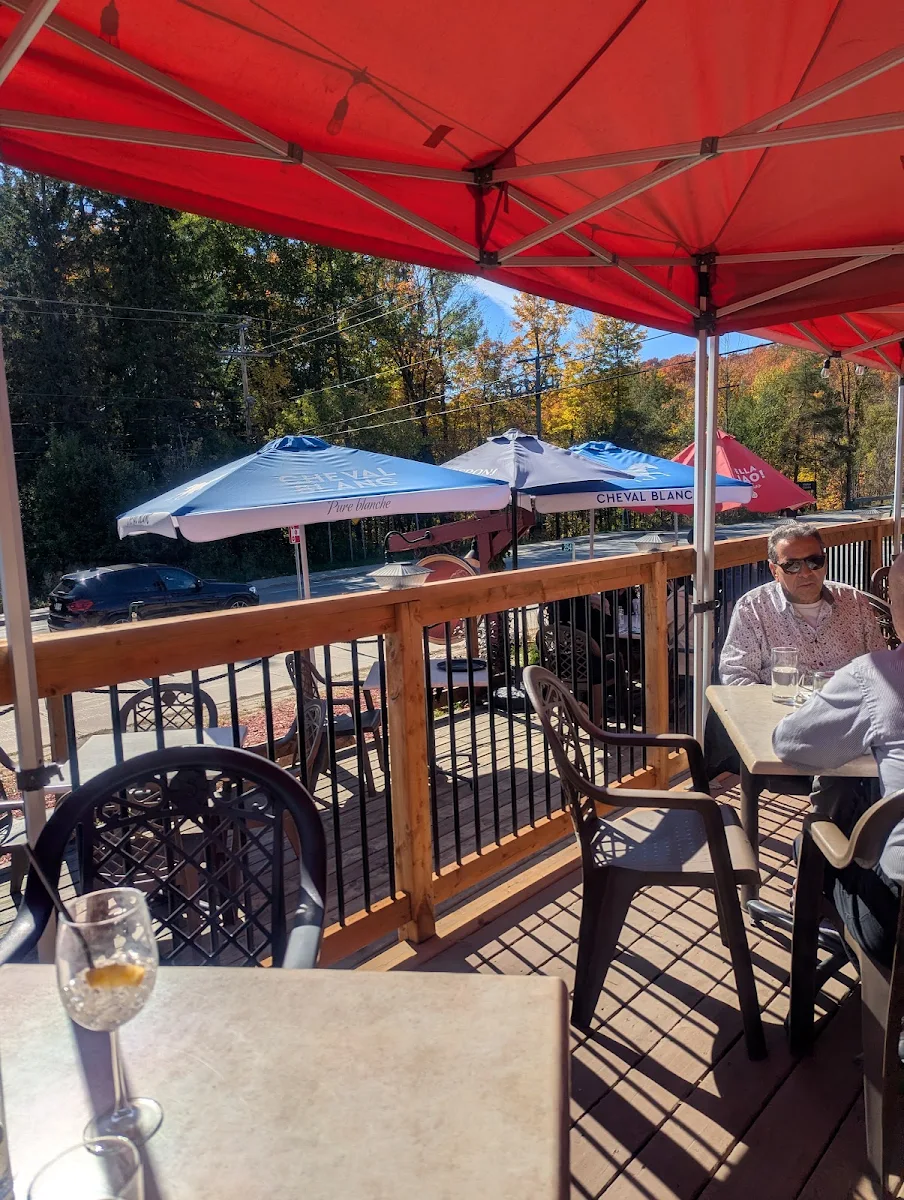 Vibe, Mamma Teresa Ristorante