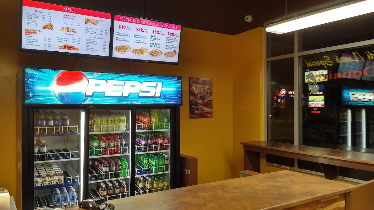Vibe, Freddie's Pizza & Donair