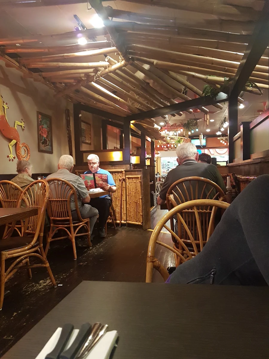 Vibe, Jungle Jim's Eatery
