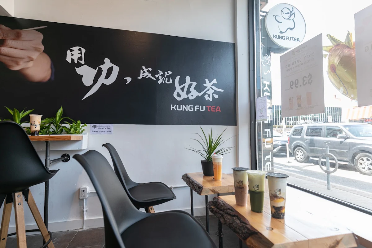 Vibe, Kung Fu Tea on Bloor (Downtown Toronto)