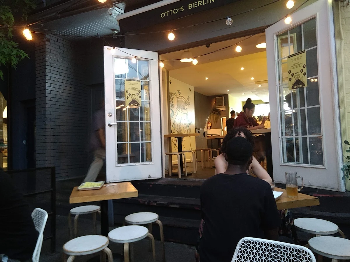 Vibe, Otto’s Berlin Döner