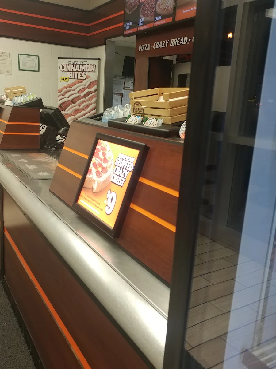 Vibe, Little Caesars Pizza