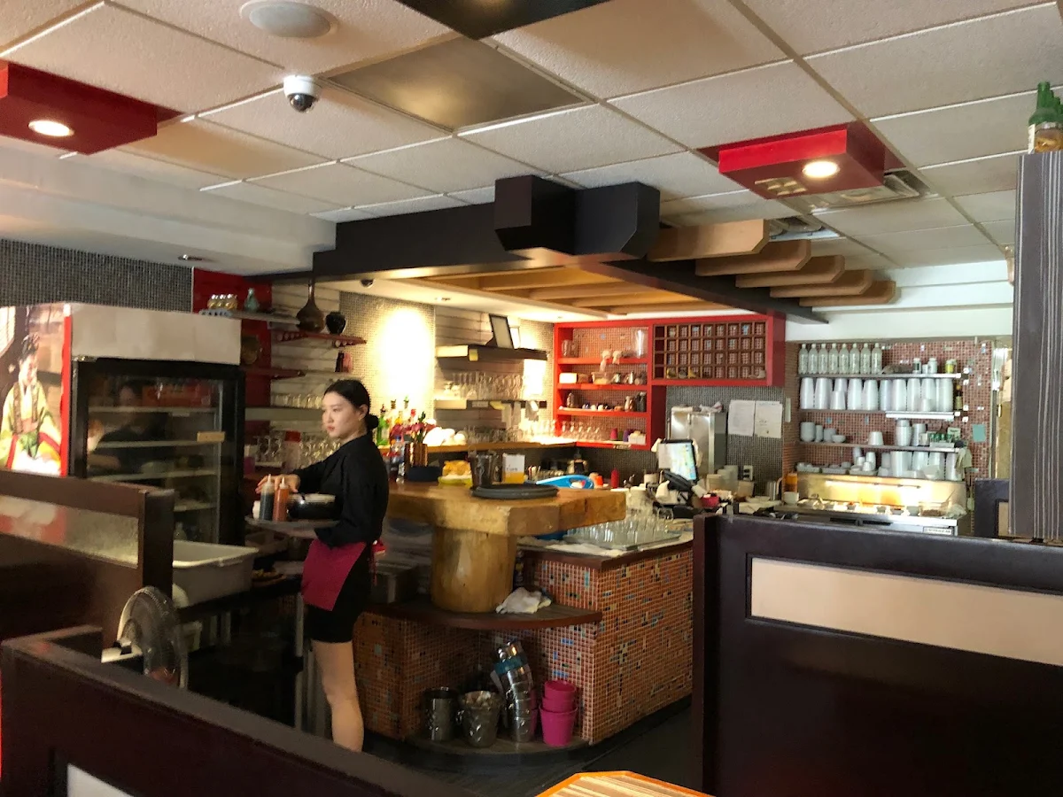 Vibe, Kimchi House