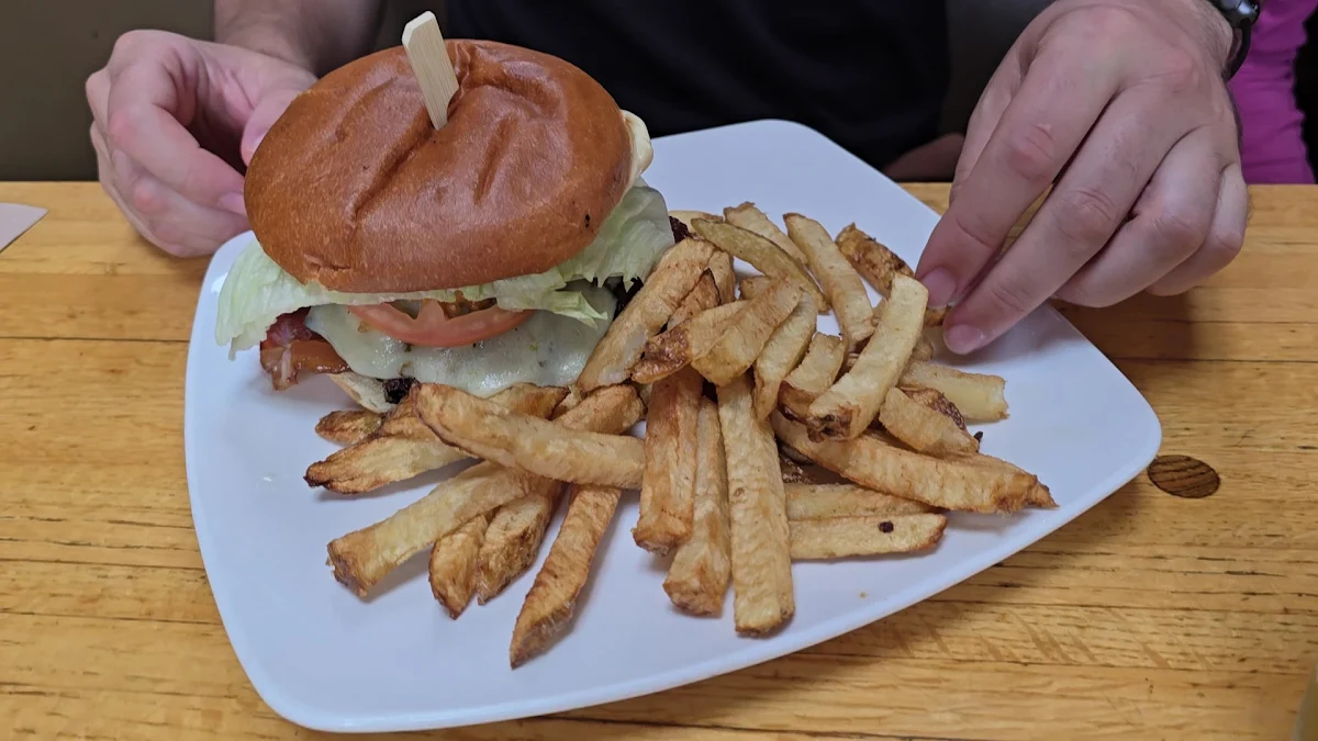 Food & drink, Troll's Restaurant