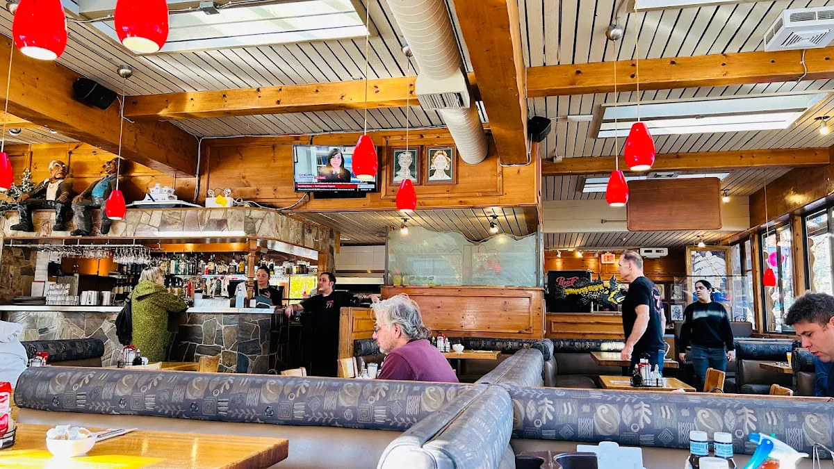 Vibe, Troll's Restaurant