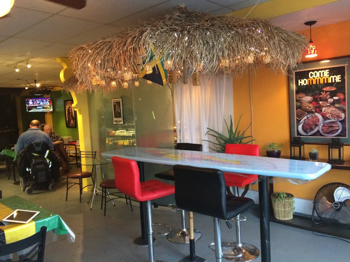 Vibe, Di Reggae Cafe