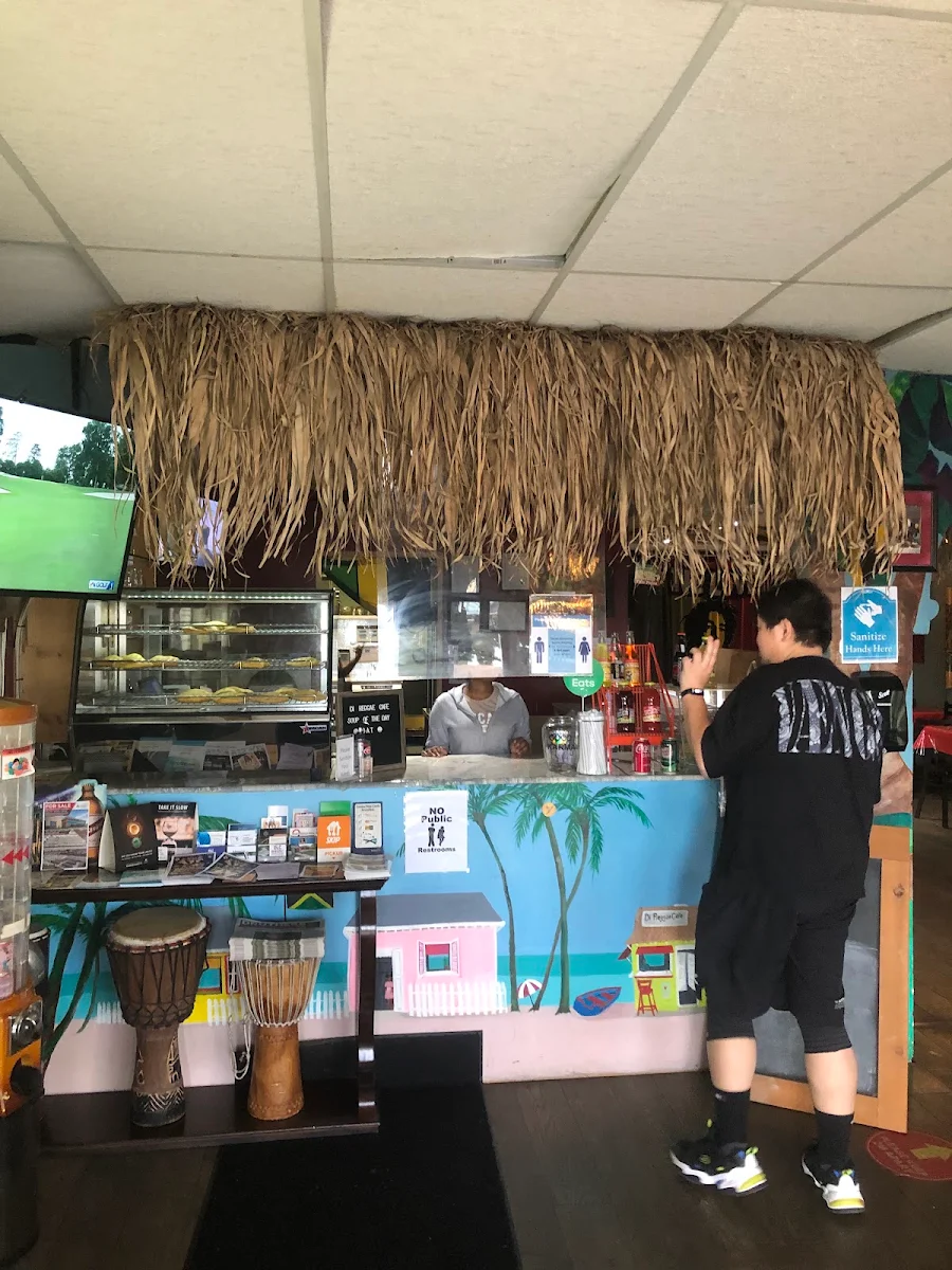 Vibe, Di Reggae Cafe