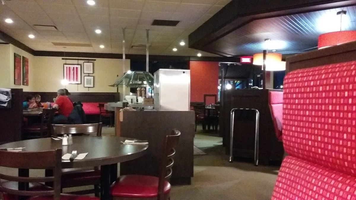 Vibe, Pizza Hut