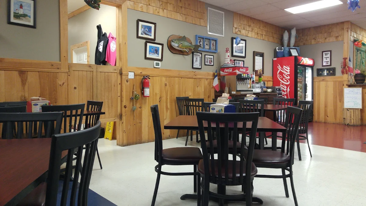 Vibe, Acadian Fish and Chips & Enzo Pizzeria - Hammonds Plains